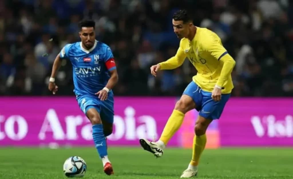 قمة الدوري السعودي: النصر يستضيف الهلال في مواجهة حسم اللقب