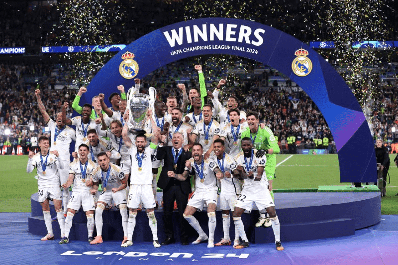 فينيسيوس جونيور يثير الجدل بإشارة الـ 15 دوري أبطال أوروبا لجماهير برشلونة